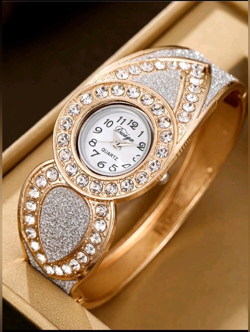 Elegant One Piece Womens Stainless Steel Bracelet Quartz Watch